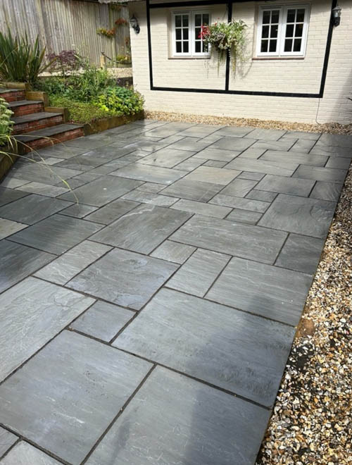 KC Landscaping & Driveways Salisbury Wiltshire photo of a patio